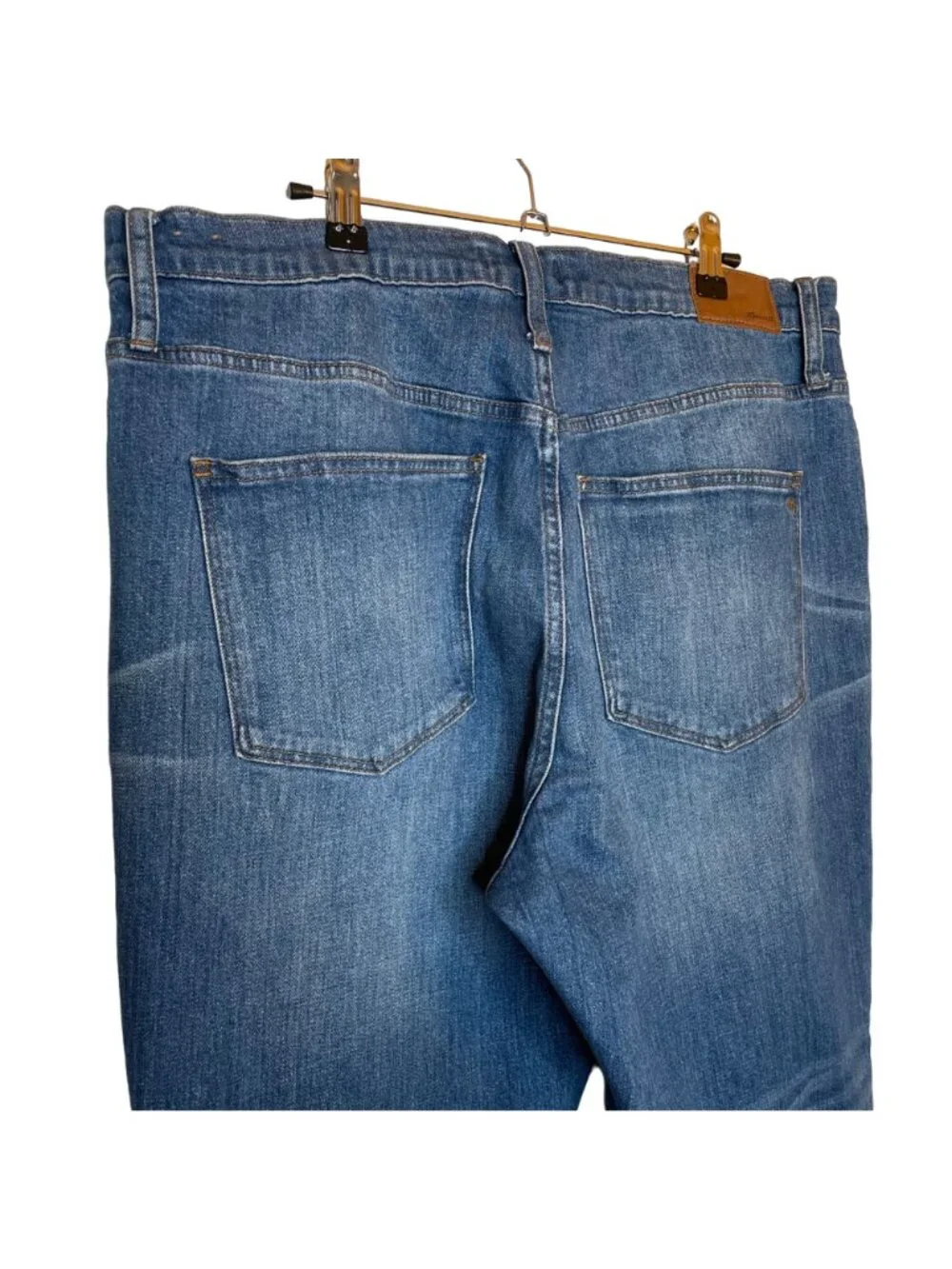 Madewell Distressed High Rise Slim Crop Boyjean, 32